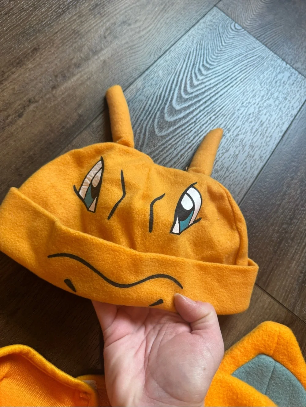 Kids Pokemon Charizard one piece costume size small with hat and tail